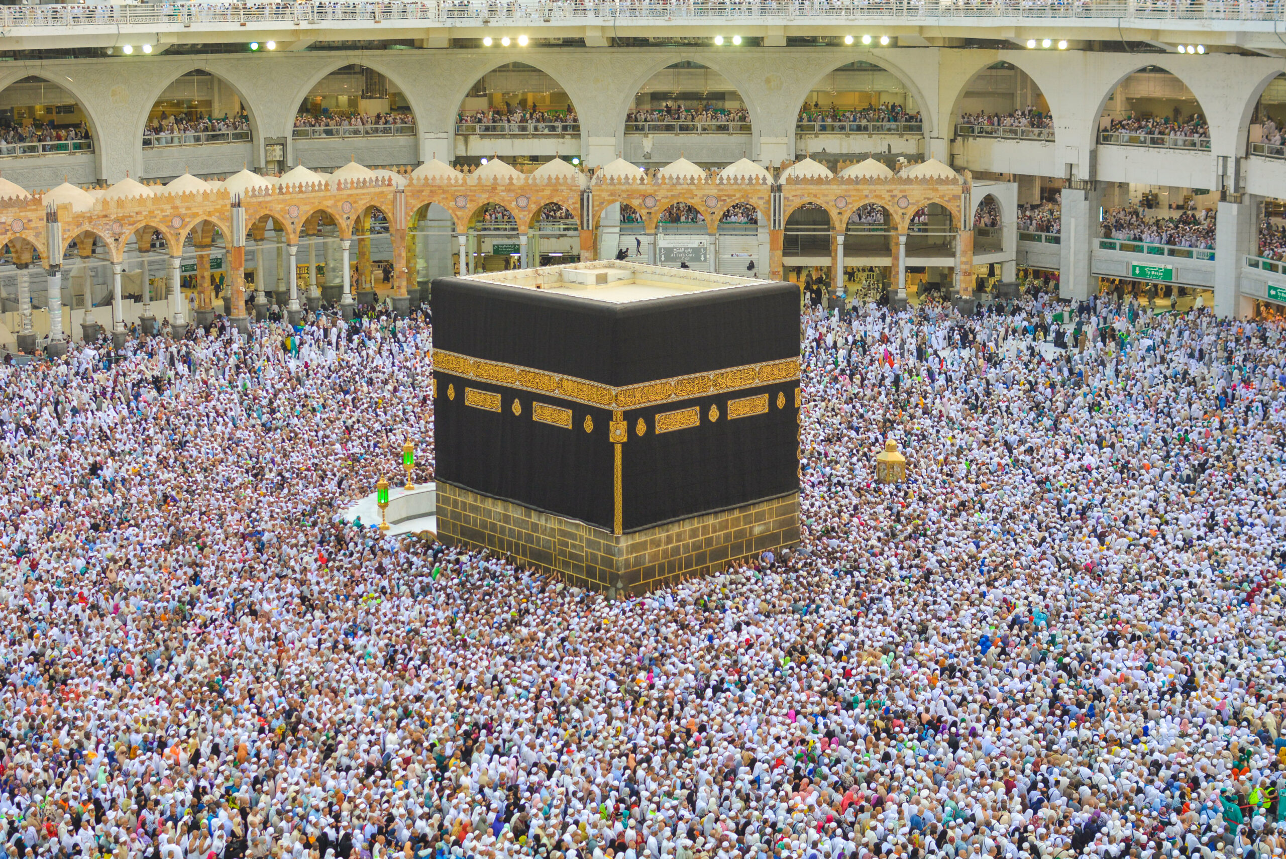 Supreme Court orders the Union Ministry of Minority Affairs to communicate with states lacking Haj committees.